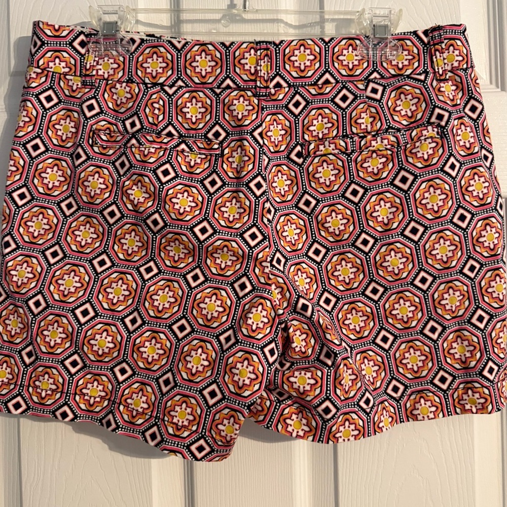 Crown & Ivy Women's Printed Shorts Size 8 - Picture 2 of 4